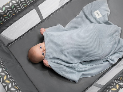 Łóżeczka niemowlęce i kojce