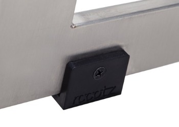 Stojak na bagaż R04 - przybliżenie na stopki