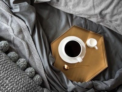 Zestawy powitalne z podstawą z tworzywa sztucznego